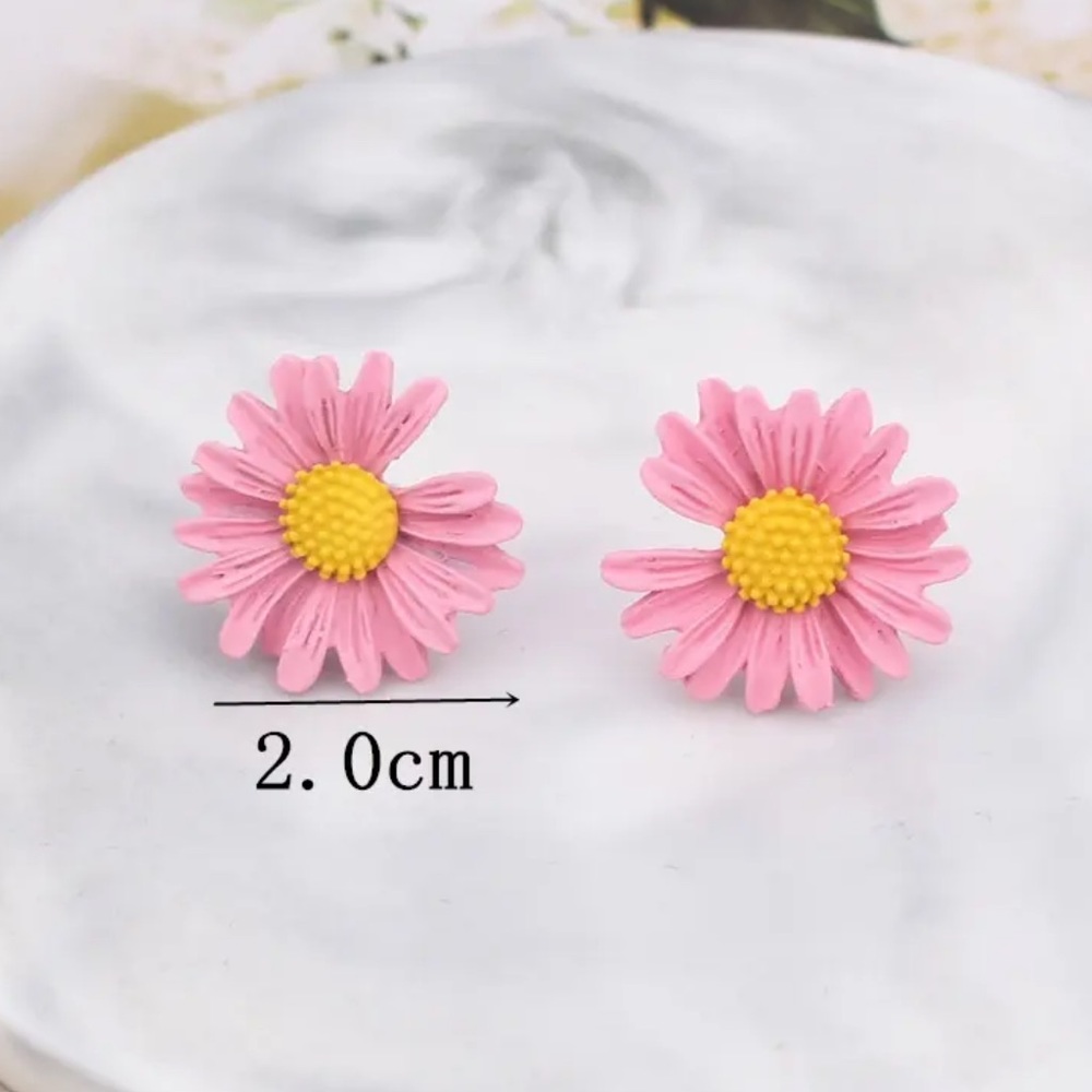 Pink Floral Daisy Earrings